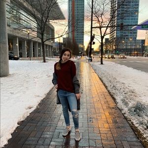 Meet your Posher, Abbie